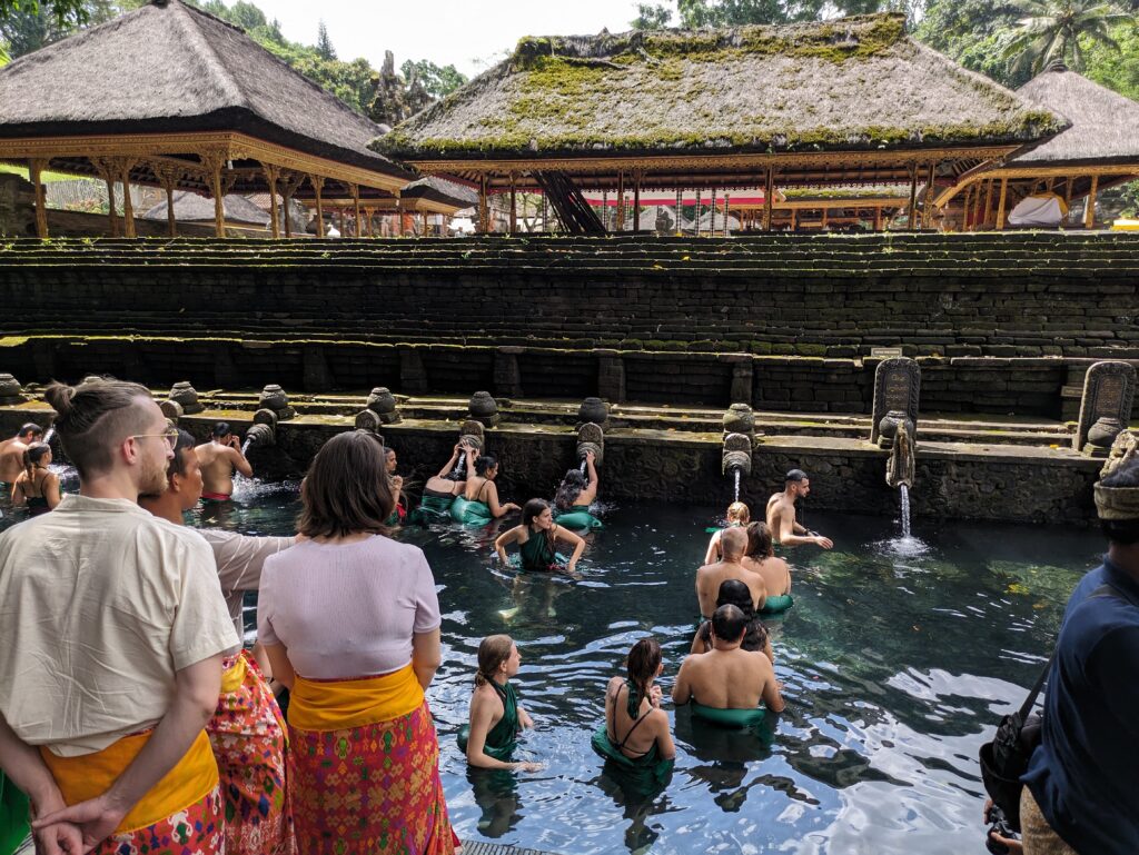 バリ島　一人旅　費用